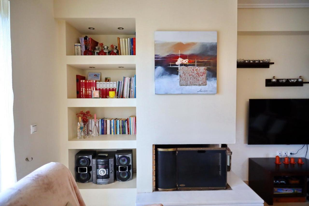Fou'S Luxury Apartment Nafpaktos Exterior photo
