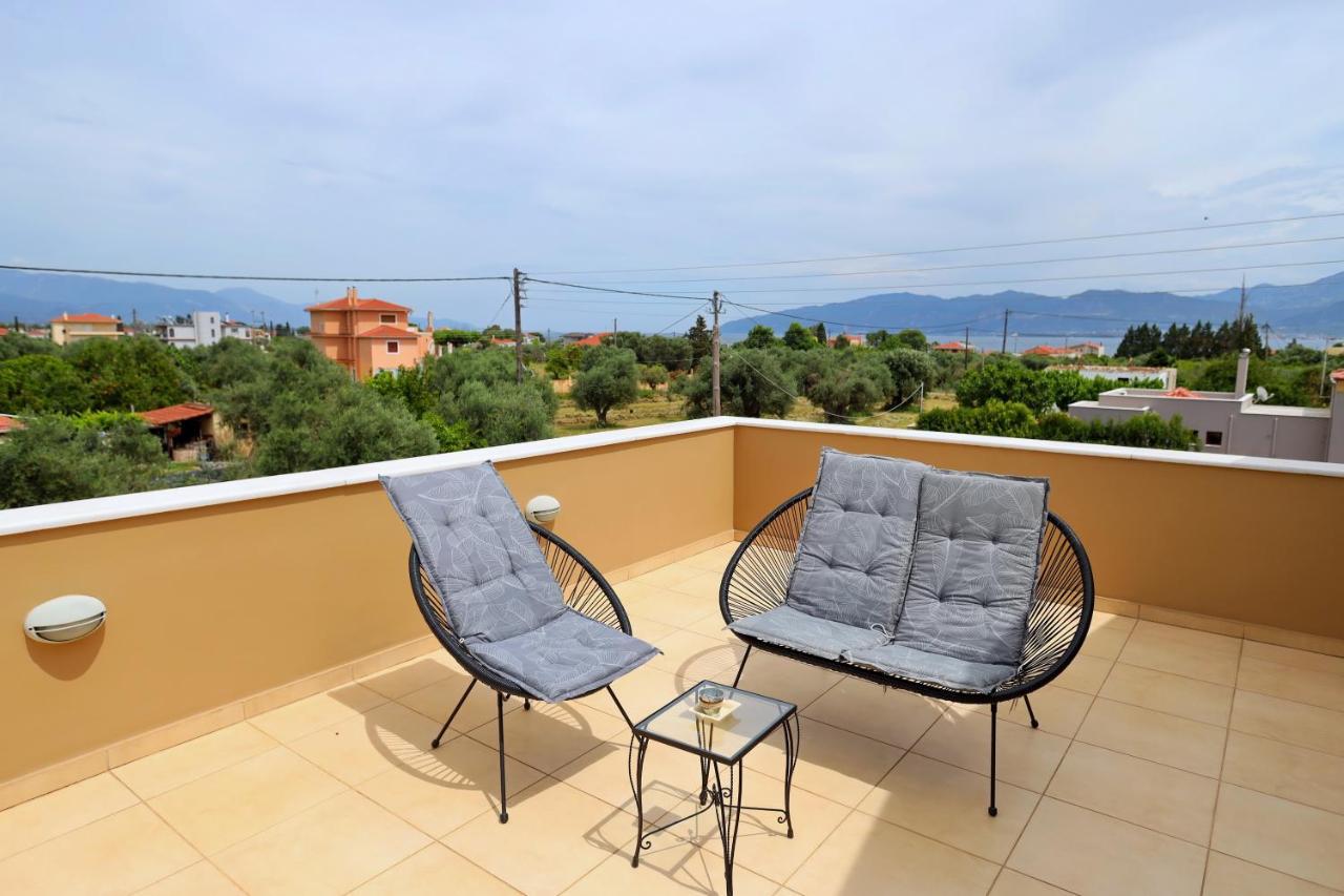 Fou'S Luxury Apartment Nafpaktos Exterior photo